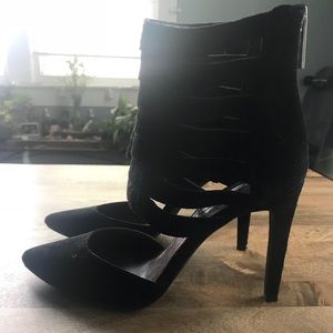 BCBGeneration suede pumps 7.5- worn once